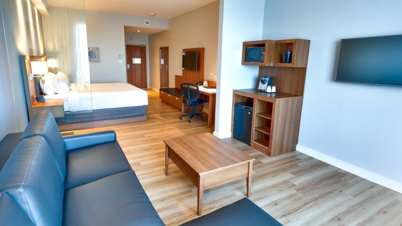 Holiday Inn Express & Suites Vaudreuil-Dorion By Ihg Екстер'єр фото