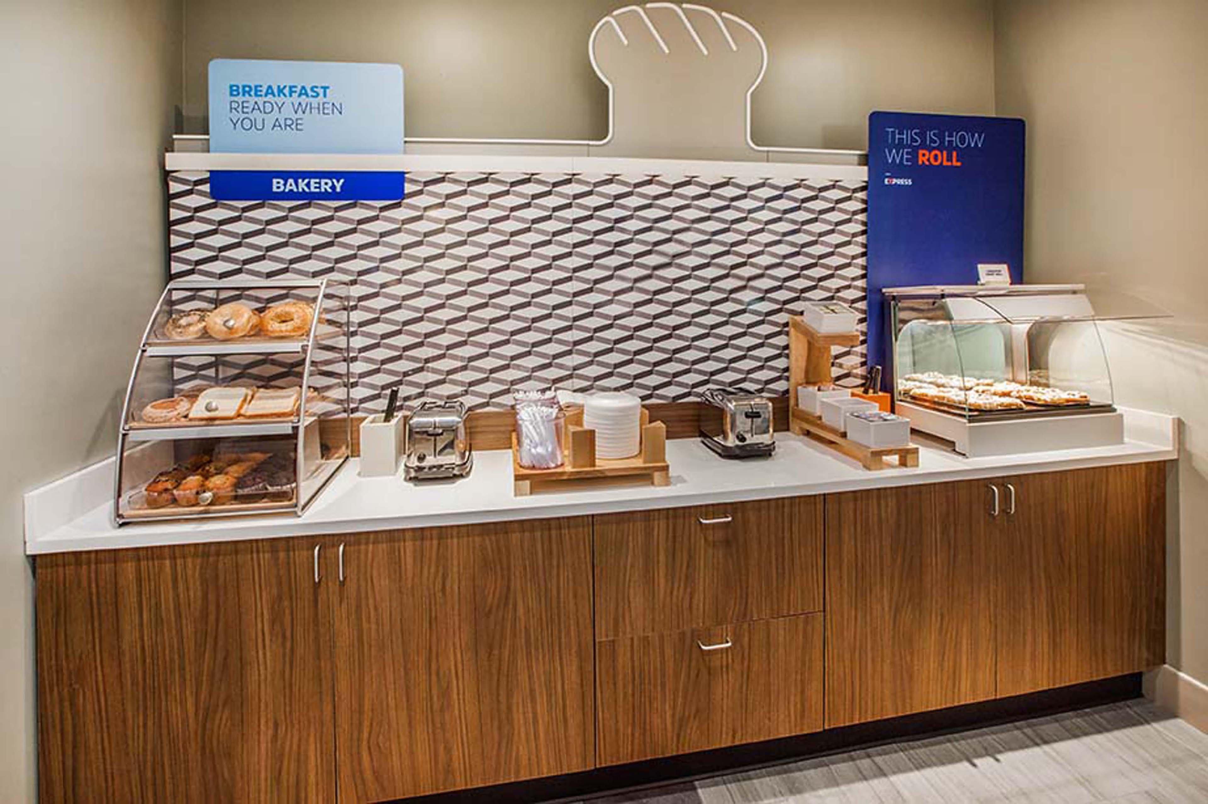 Holiday Inn Express & Suites Vaudreuil-Dorion By Ihg Екстер'єр фото